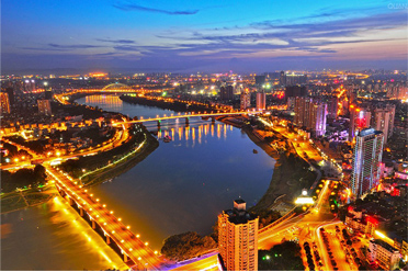 单页形式右边广告位